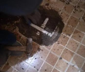 金牛卫生间漏水维修公司为您分享下卫生间渗水如何处理及注意事项